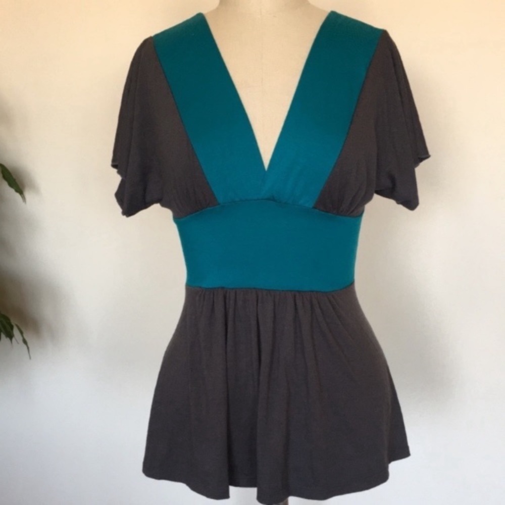 V-neck knit top, gray and blue, marked M but fits S